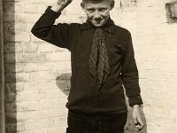1957 1223 geïnstall. als welp - coll. MH
